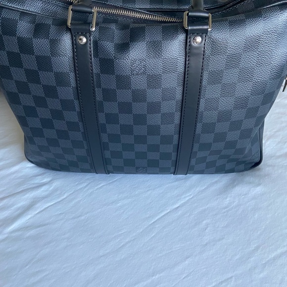 Louis Vuitton Porte Documents Brand new condition. - Picture 3 of 9